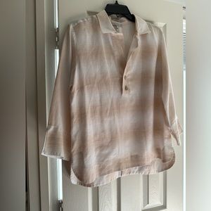 Hinson Wu Lux Linen pullover 3/4 sleeves w/turn up cuff. Button back